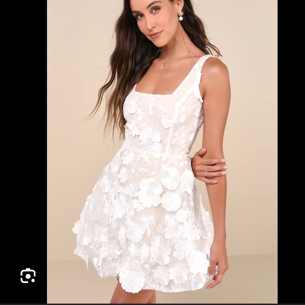 Lulus 3D flower embroidered white dress (with tags!)